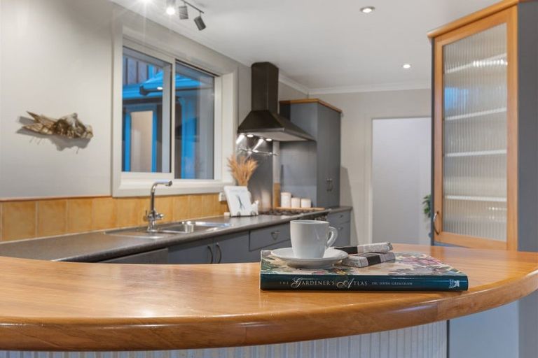 Photo of property in 53a Lismore Street, Merrilands, New Plymouth, 4312