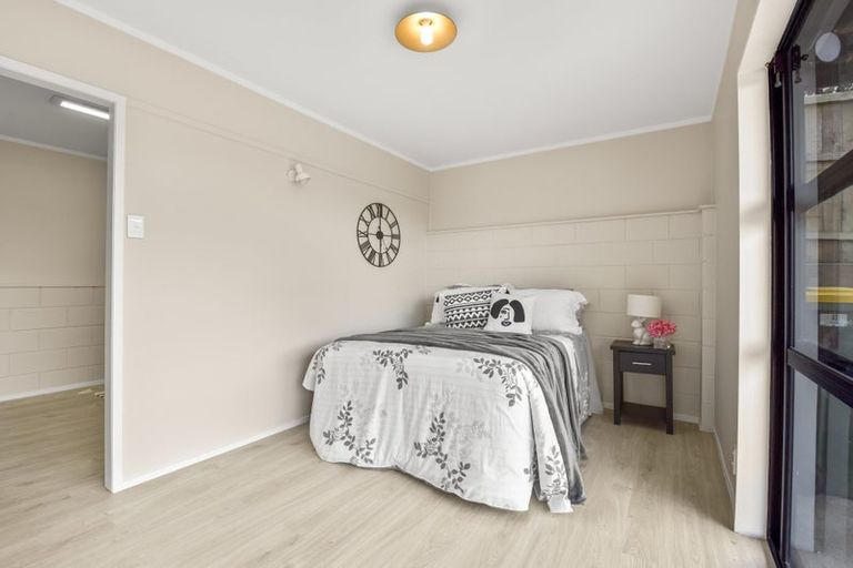 Photo of property in 47 Amorino Drive, Red Beach, 0932