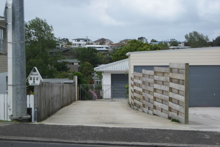Photo of property in 939b Whangaparaoa Road, Manly, Whangaparaoa, 0930