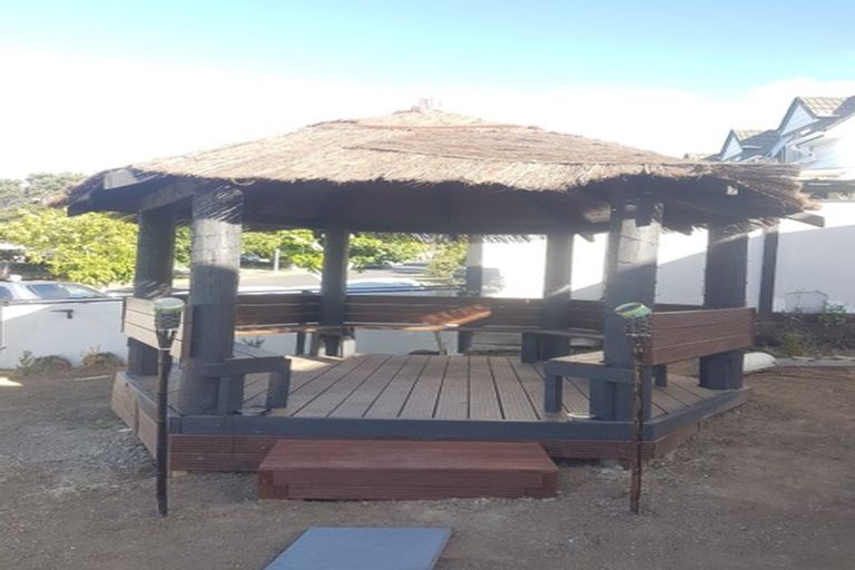 Photo of property in 1/1 Courant Place, Clover Park, Auckland, 2019