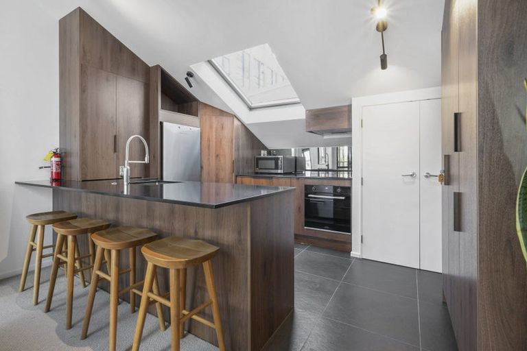 Photo of property in Courtenay Mews Apartments, 18/14 Alpha Street, Te Aro, Wellington, 6011