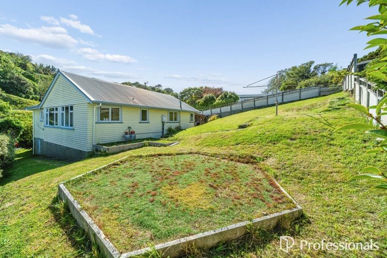 Photo of property in 1 Taku Matenga Grove, Korokoro, Lower Hutt, 5012