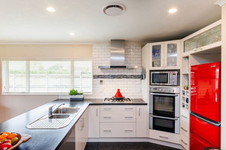 Photo of property in 163 Pacific Drive, Fitzherbert, Palmerston North, 4410