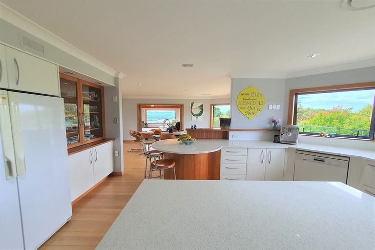 Photo of property in 2 Kauri Drive, Sandspit, Warkworth, 0982