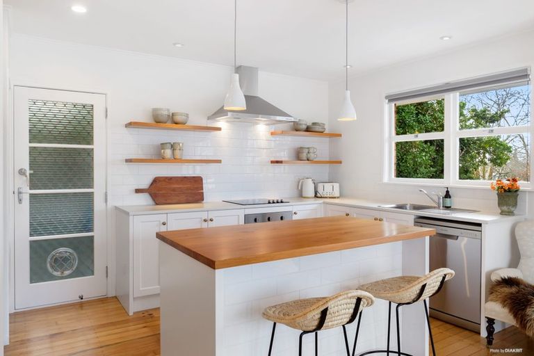 Photo of property in 1/45 Vauxhall Road, Devonport, Auckland, 0624