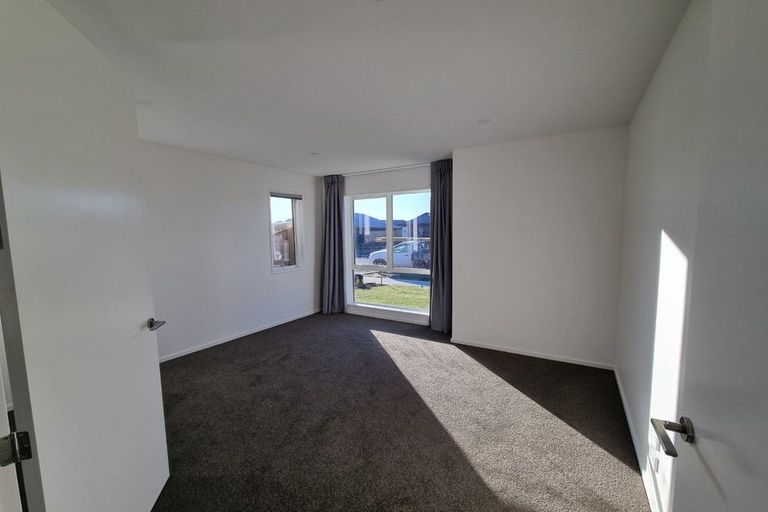 Photo of property in 39 Sanders Way, Rolleston, 7614