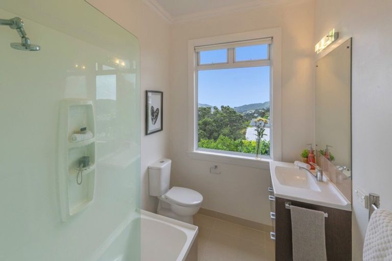 Photo of property in 47 Whaui Street, Vogeltown, Wellington, 6021