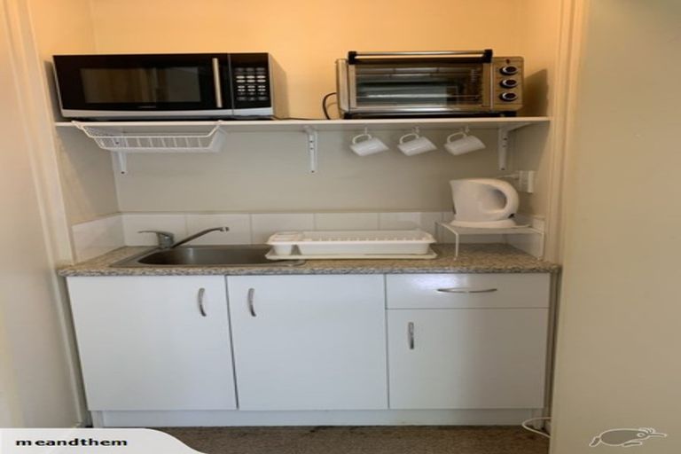 Photo of property in 15 Nixon Street, Hamilton East, Hamilton, 3216