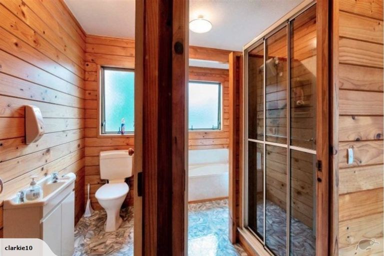 Photo of property in 197 Walter Strevens Drive, Conifer Grove, Takanini, 2112