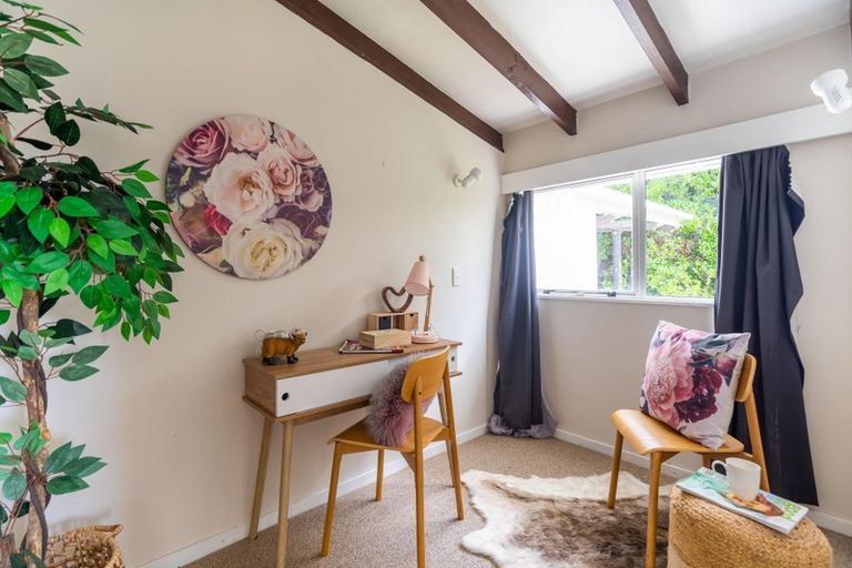 Photo of property in 47 William Street, Waikanae Beach, Waikanae, 5036