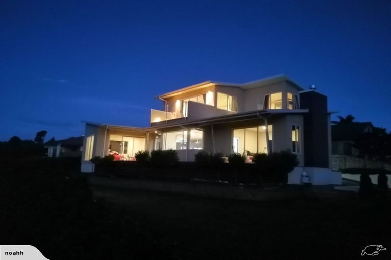 Photo of property in 68 Rochfort Road, Havelock North, 4130