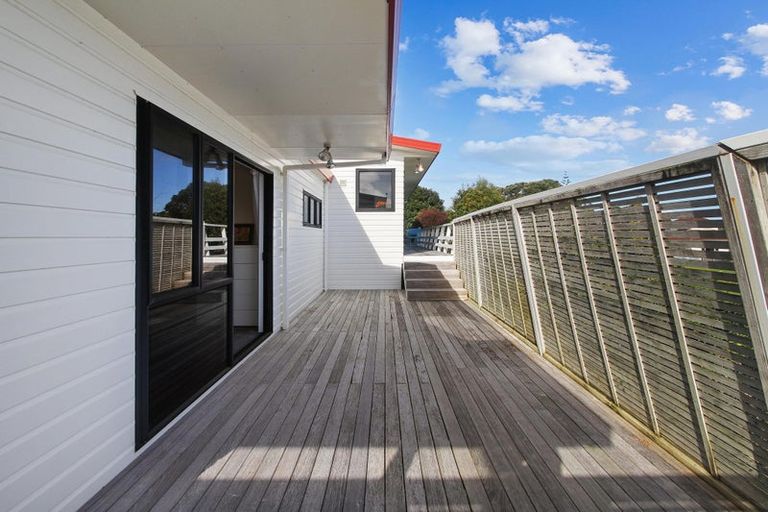 Photo of property in 4 Channel View Road, Clarks Beach, Pukekohe, 2679