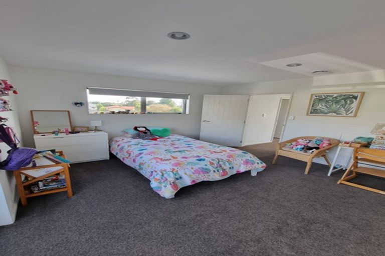 Photo of property in 12 Vino Cina Heights, Ranui, Auckland, 0612