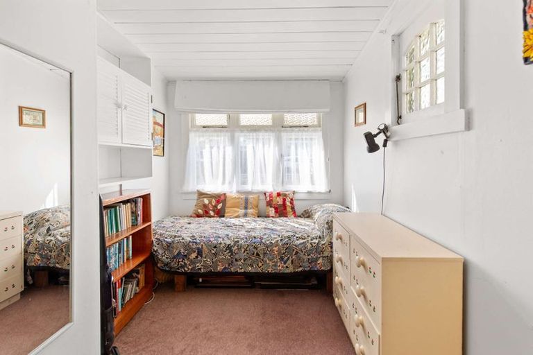 Photo of property in 16 Stark Street, Durie Hill, Whanganui, 4500