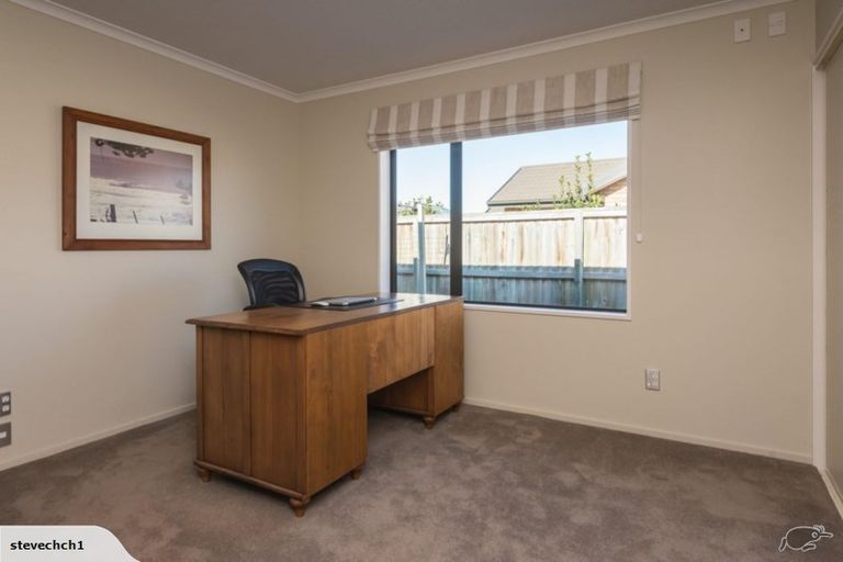 Photo of property in 3 Reka Street, Parklands, Christchurch, 8083