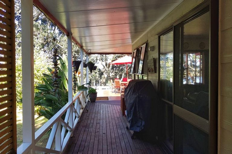 Photo of property in 28 Pohutukawa Drive, Athenree, Katikati, 3177