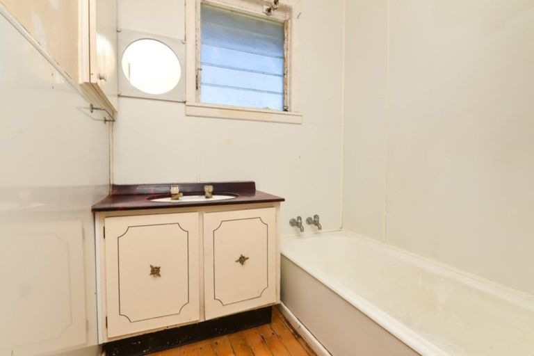 Photo of property in 93 Mahoe Street, Melville, Hamilton, 3206