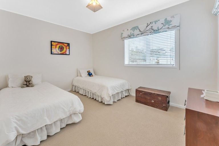 Photo of property in 9 Argo Drive, Half Moon Bay, Auckland, 2012