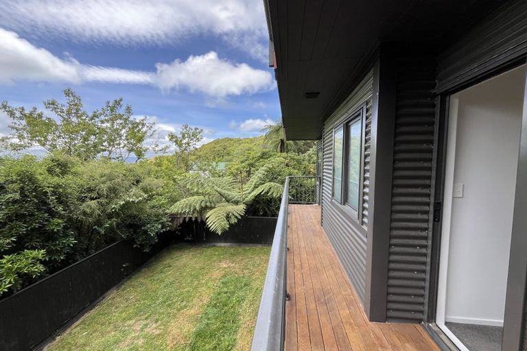 Photo of property in 3b Maldive Street, Khandallah, Wellington, 6035