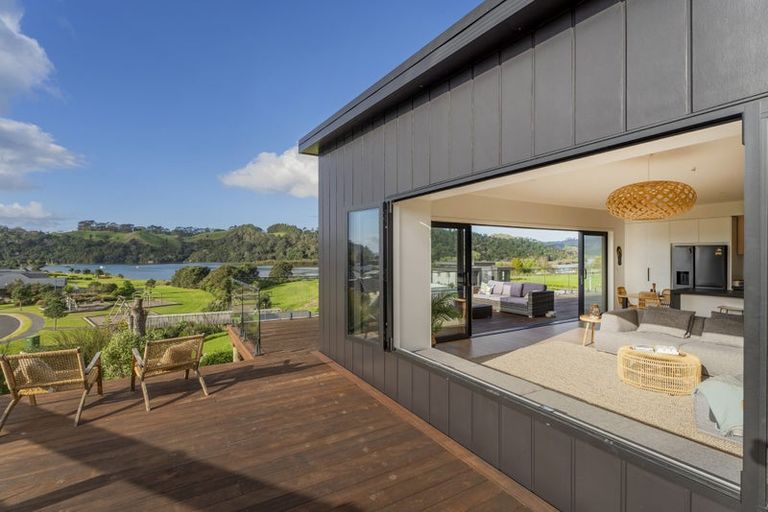 Photo of property in 6 Joyce Harsant Place, Cooks Beach, 3591