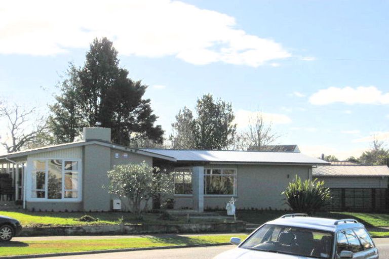 Photo of property in 20 Berkley Avenue, Hillcrest, Hamilton, 3216