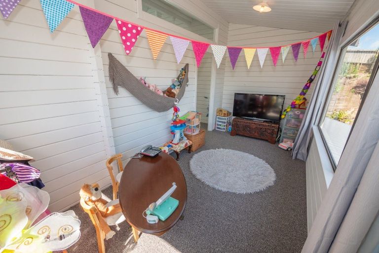 Photo of property in 8 Haekaro Lane, Cable Bay, 0420