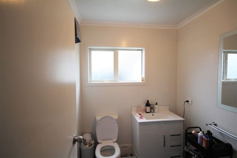 Photo of property in 42 Howe Street, North Dunedin, Dunedin, 9016