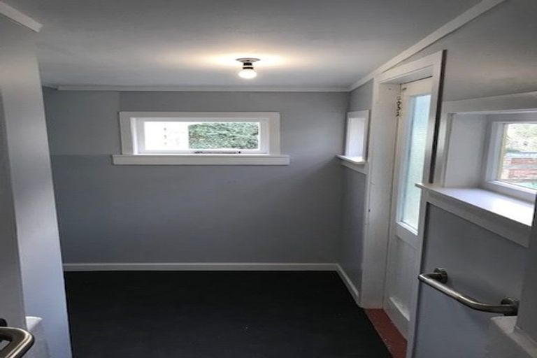Photo of property in 8 Honiana Te Puni Street, Aro Valley, Wellington, 6021