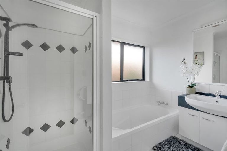 Photo of property in 137 Chinnerys Road, Woodend, 7610