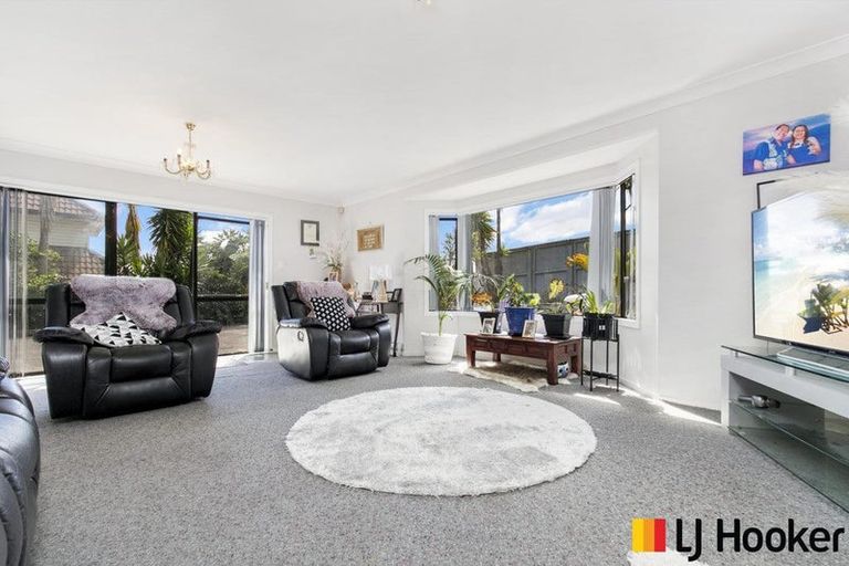Photo of property in 38 Wairere Road, The Gardens, Auckland, 2105
