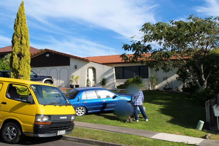 Photo of property in 15 Eastridge Court, Northpark, Auckland, 2013
