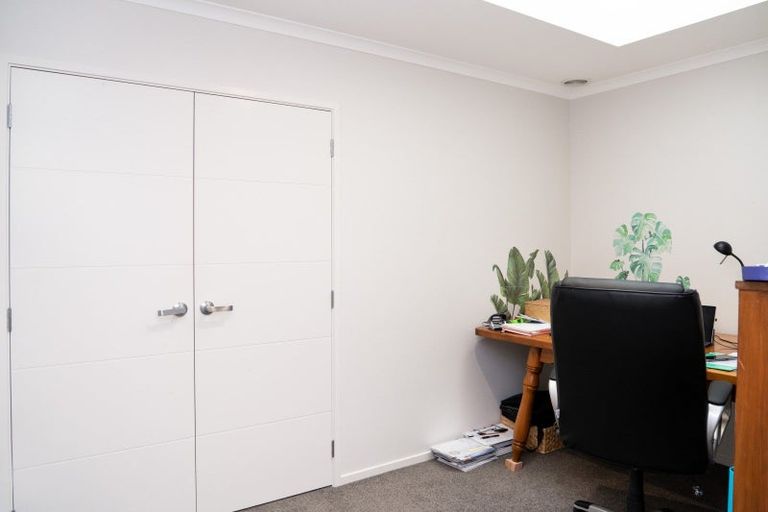 Photo of property in 23 Mcdonnell Road, Arrowtown, 9302