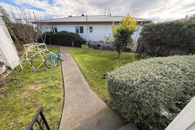 Photo of property in 2/1104 Heretaunga Street East, Parkvale, Hastings, 4122