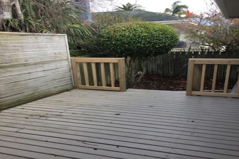 Photo of property in 2/6 Ariho Terrace, Devonport, Auckland, 0624