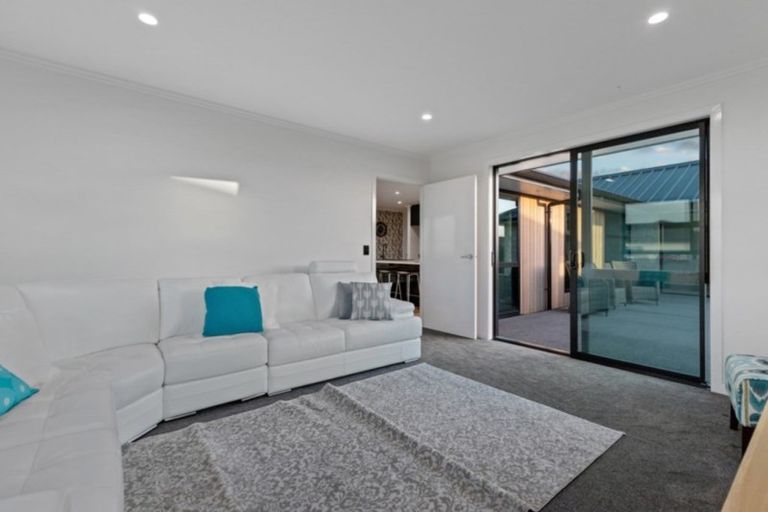 Photo of property in 10 Costello Drive, Ngatea, 3503