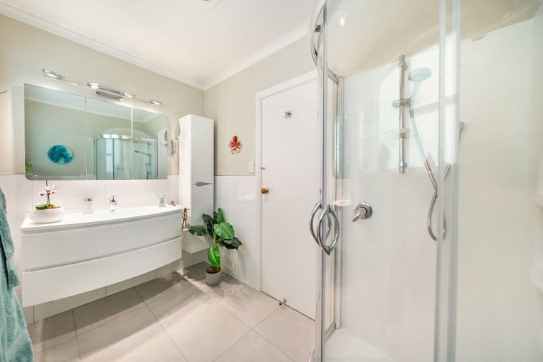 Photo of property in 58 Jocelyn Crescent, Pinehaven, Upper Hutt, 5019