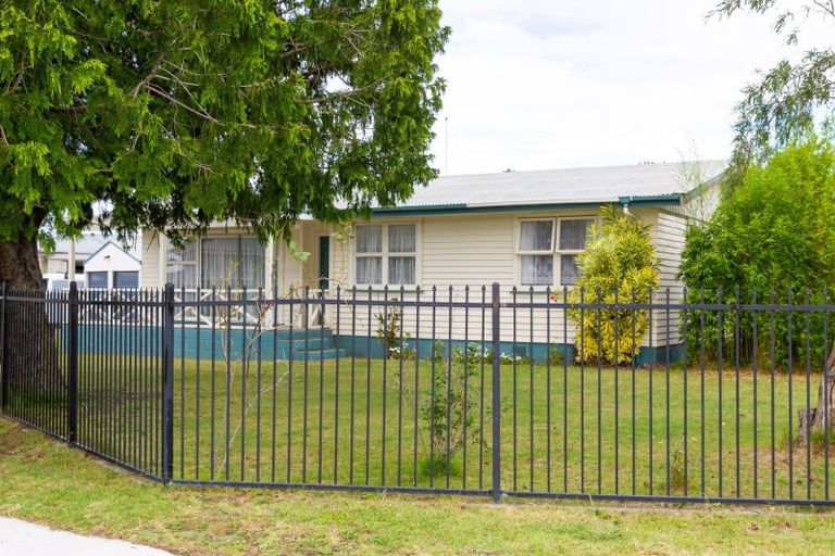 Photo of property in 61 Whitby Crescent, Flaxmere, Hastings, 4120