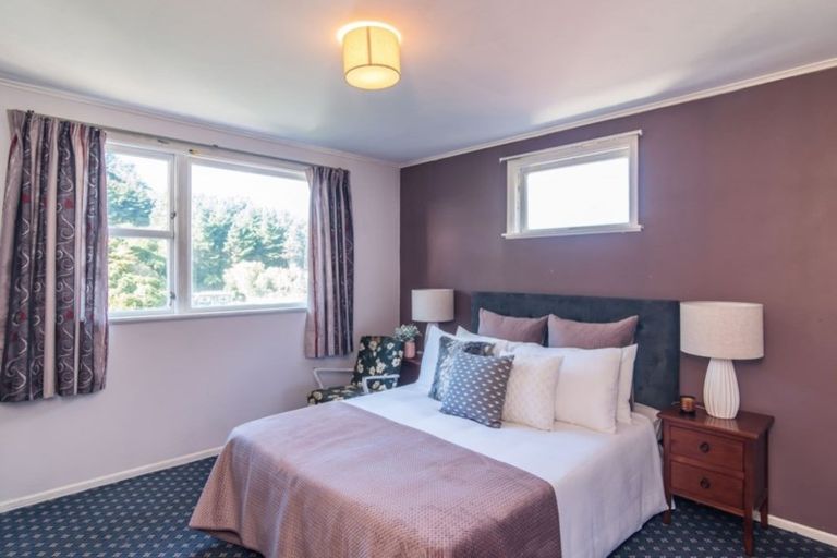 Photo of property in 139 Parkvale Road, Karori, Wellington, 6012