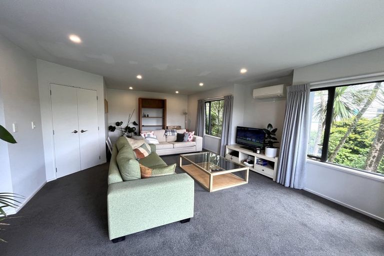 Photo of property in 3b Maldive Street, Khandallah, Wellington, 6035