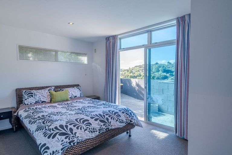 Photo of property in 2 Langlois Lane, Akaroa, 7520