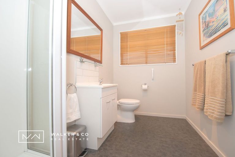 Photo of property in 5 Flavia Grove, Clouston Park, Upper Hutt, 5018