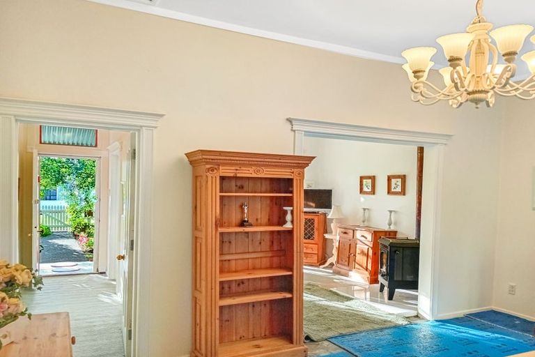 Photo of property in 86 Grey Street, Woodville, 4920