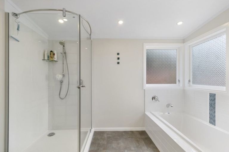 Photo of property in 46 Harbour View Road, Harbour View, Lower Hutt, 5010