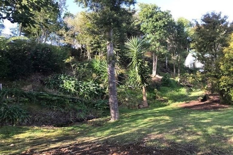 Photo of property in 14 Nevada Drive, Merrilands, New Plymouth, 4312