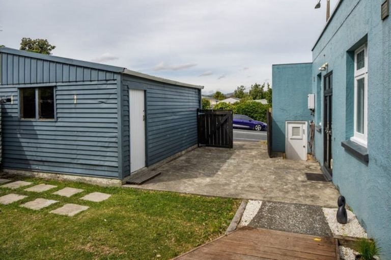 Photo of property in 27 Main Road, Titahi Bay, Porirua, 5022