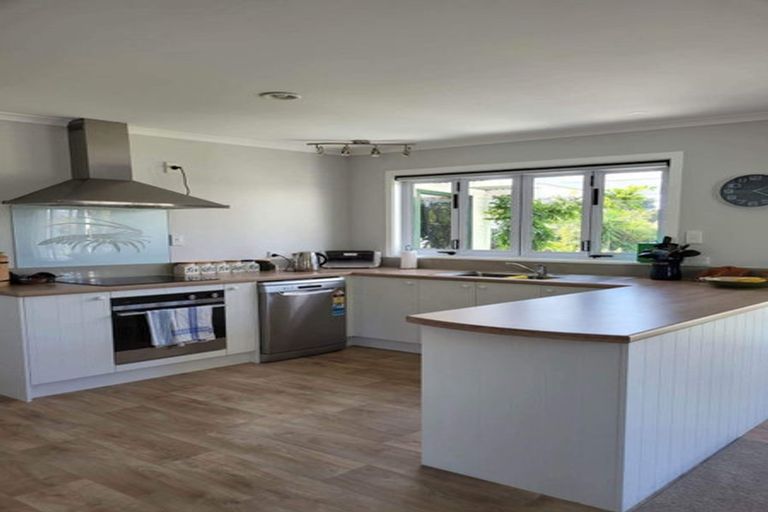 Photo of property in 9 Coates Street, Westport, 7825