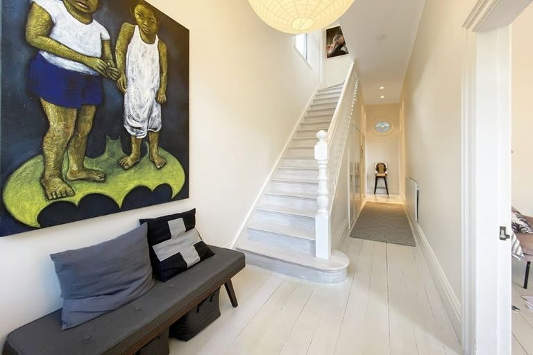 Photo of property in 16 Saint Mary Street, Thorndon, Wellington, 6011