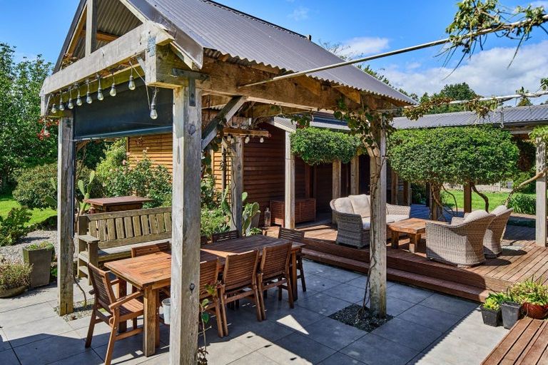 Photo of property in 96 Arcus Road, Te Horo, Otaki, 5582