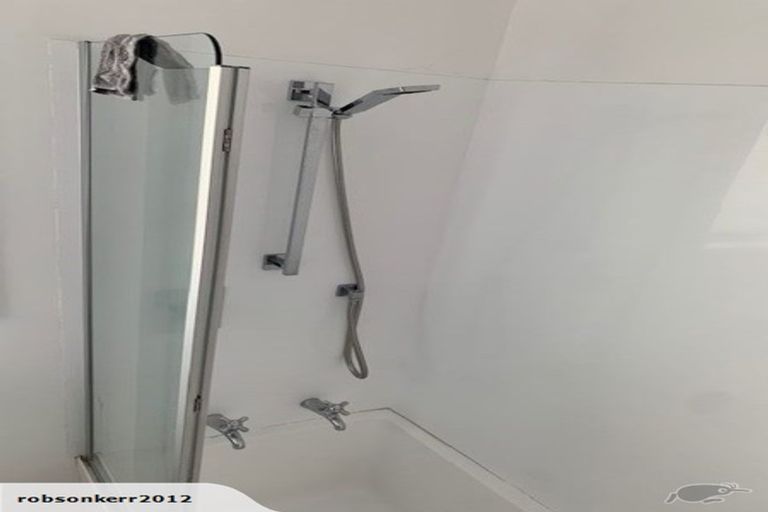 Photo of property in 31 Blanche Way, Half Moon Bay, Auckland, 2012