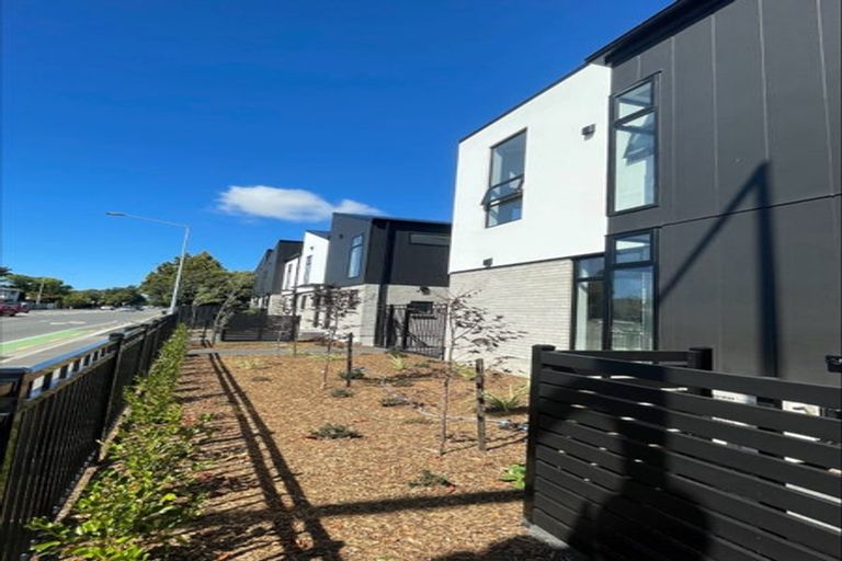 Photo of property in 5/235 Cranford Street, St Albans, Christchurch, 8014